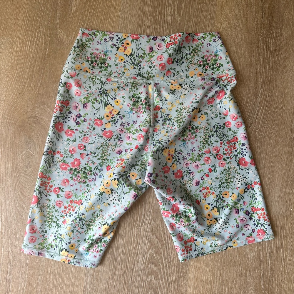 ALICE + OLIVIA  floral bike shorts - Picture 6 of 7